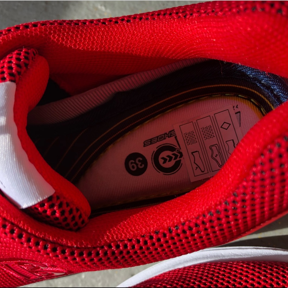 Running Shoes - Picture 4 of 4